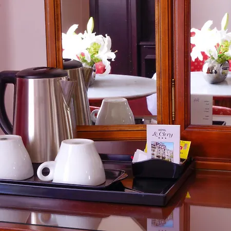 Hotel Le Clery 4*