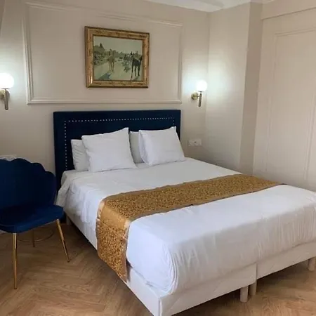 Le Clery Hotel 4*