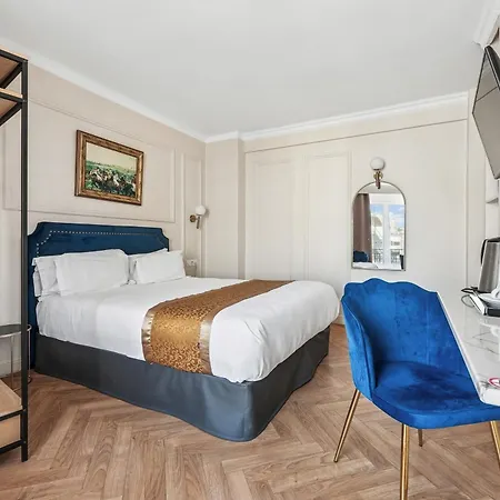 Hotel Le Clery 4*