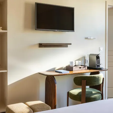 فندق Du Flaneur 4*