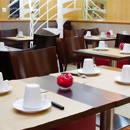 Le Clery Hotel 4*