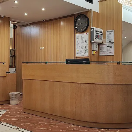 Ξενοδοχείο Le Clery 4*