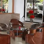 Du Flaneur Hotel Paryż