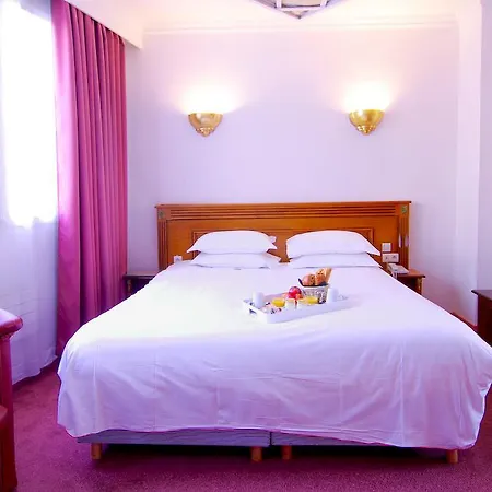 Le Clery Hotell Paris