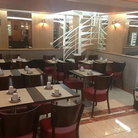 Hotell Le Clery Paris